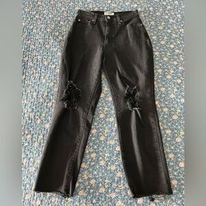 Denizen by Levi’s Women’s Ultra High Rise Straight Crop Black Jeans, Size 4/27